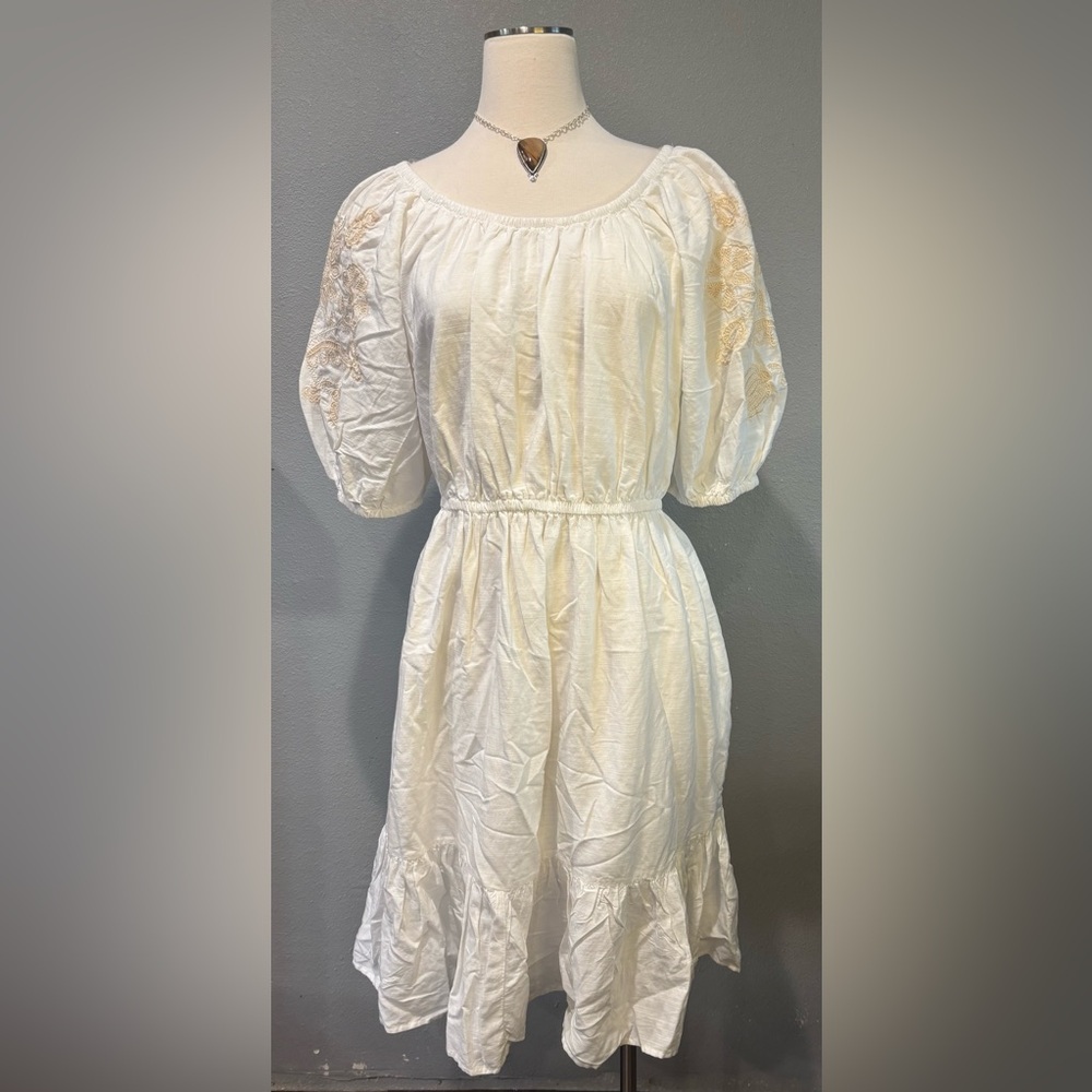 Knox Rose White Dress with Embroidered Sleeves
